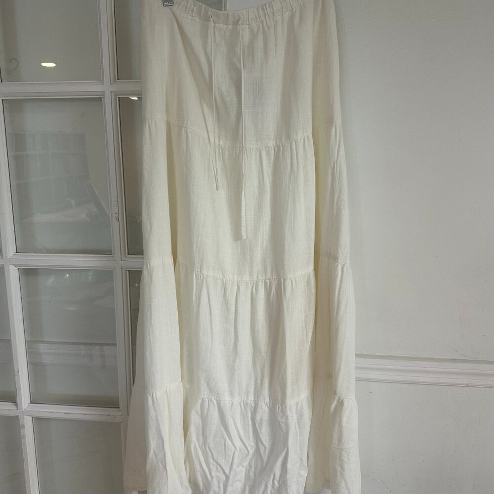 white/cream tiered skirt
